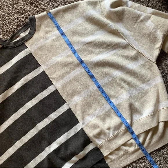 Free People Uptown Oversized Gray & Cream Striped Pullover Sweatshirt EUC Small - Picture 10 of 12